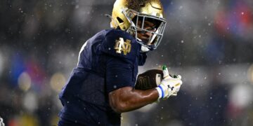 Notre Dame vs. Pitt: Odds, college football picks, prediction and player props