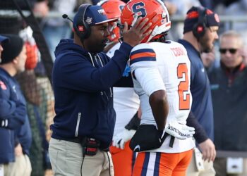 Three Syracuse football recruits decommit following blowout loss to Notre Dame