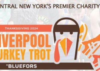 Runners getting ready for Thanksgiving Turkey Trot