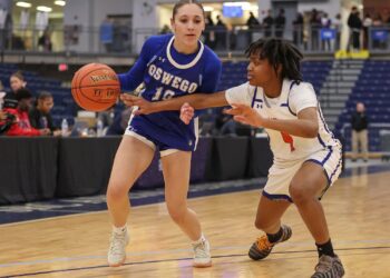Senior leads Oswego girls basketball to stun top-seeded Nottingham in Class AA section final (photos)