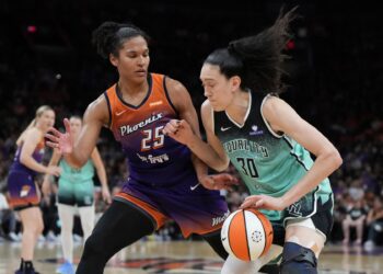 WNBA players unanimously approve new CBA through 2032