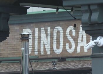 Dinosaur Bar-B-Que closing one of its restaurants