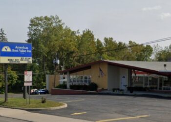 Upstate NY police looking for man who just got out of prison after body found in his motel room