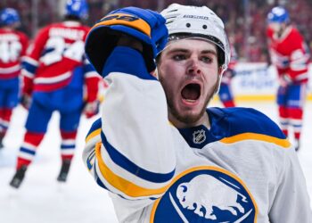 Sabres players take visit to Buffalo Bills spring practices