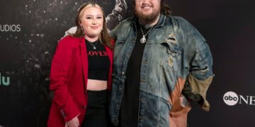 Country star’s daughter speaks out about father’s divorce: ‘I am disgusted’