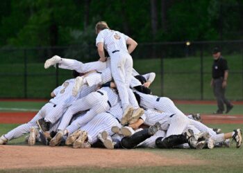West Genesee baseball dethrones defending champs to reach 1st-ever state championship game