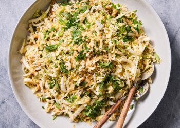Crunchy peanut noodle slaw
