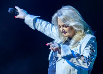 Hit ‘80s singer dies unexpectedly at 75: ‘Heartbroken’