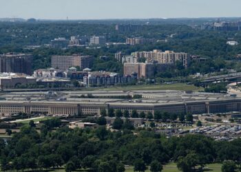 Navy offering $150,000 retention bonus, Army $200,000: Who is eligible?