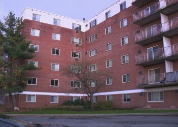 New management tackles years of problems at Nob Hill Apartments