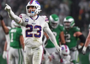 Former Bills safety Micah Hyde gives candid cut-down day feelings as a player (video)