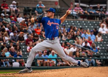 Syracuse Mets fall to Rochester 3-1 in Jonathan Santucci debut