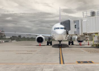 Over 1,662 flights delayed, 153 canceled amid widespread U.S. travel disruptions
