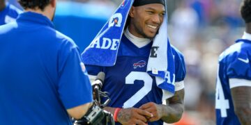 Bills camp Day 5: D.J. Moore’s TD grab has teammates buzzing (Observations)