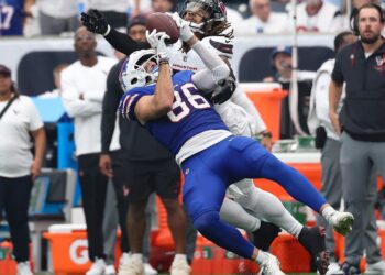 PFF: 5 highest-graded Bills players on offense in Week 1 vs. Texans