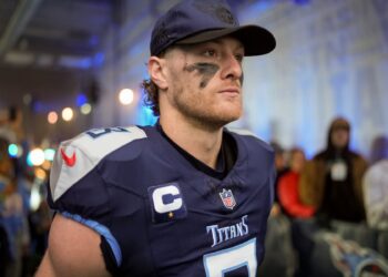 Former 2nd-round QB signs with Jets