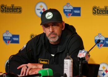Steelers win in Paris, but Rodgers says work remains