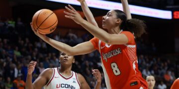 UConn beats Syracuse in women’s basketball exhibition at Mohegan Sun