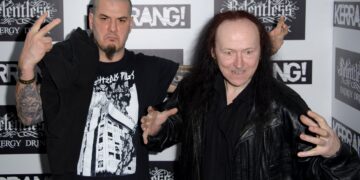Rock music frontman, founder of pioneering band, dead at 63: ‘His music will live on’